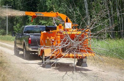 200xp Towable Disc Style Chipper Hand-fed